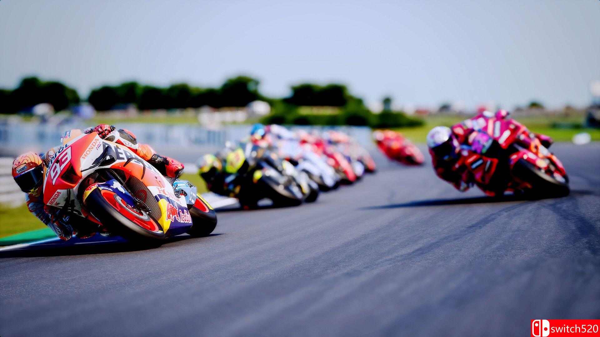 《摩托GP 23》游戏截图2