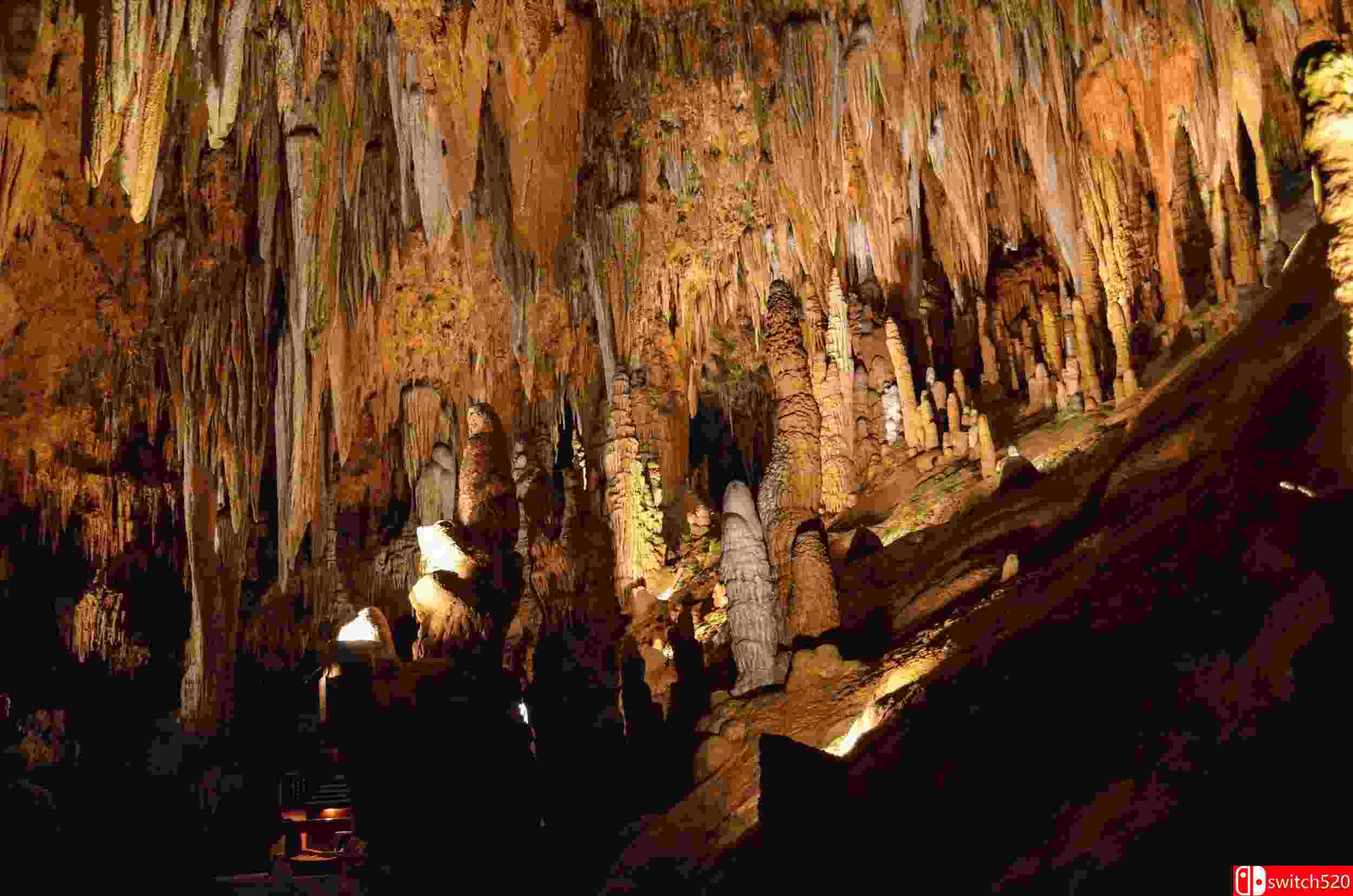 《深渊恐惧症》游戏截图1