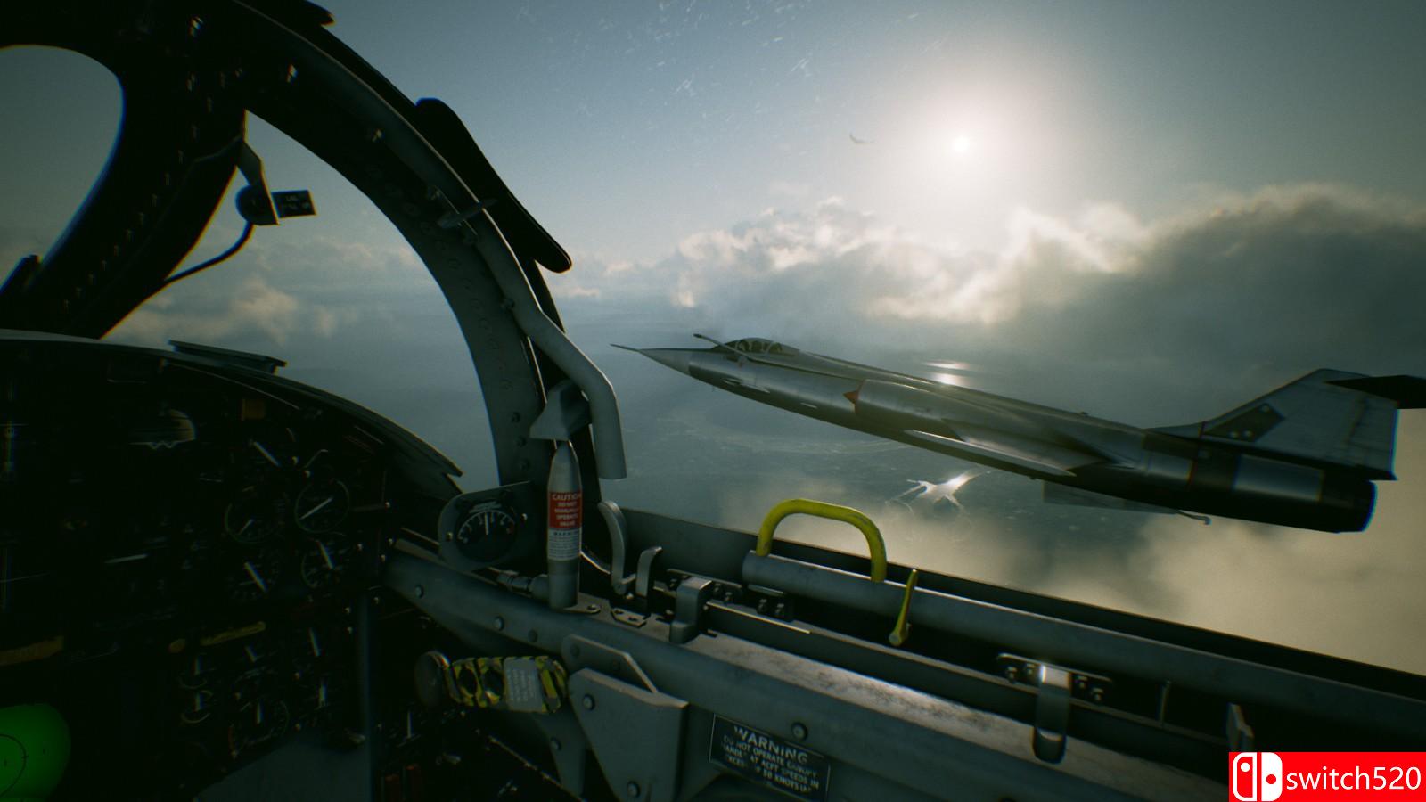 《皇牌空战7：未知空域》游戏截图2